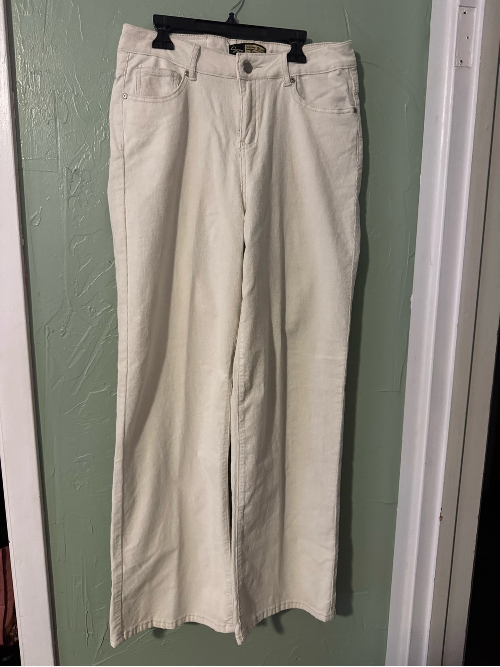 Suzanne Betro Cream corduroy pants